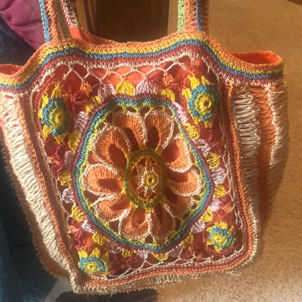 Straw weave beach bag!